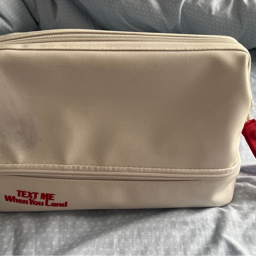 BEISxLONELY GHOST DOPP KIT IN GHOST WHITE